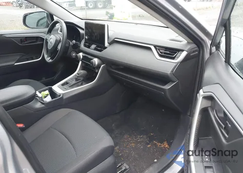 2025 Toyota Rav4 Le z USA, uszkodzony, nr VIN 2T3F1RFVXSC526683